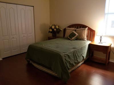 Spacious Room w/ Private Bath – All Utilities Incl Main Photo