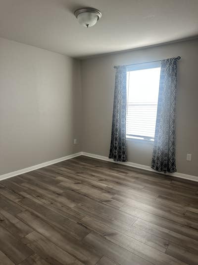 Room for Rent Main Photo