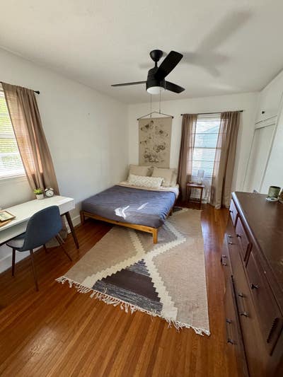 Quiet room for rent Main Photo