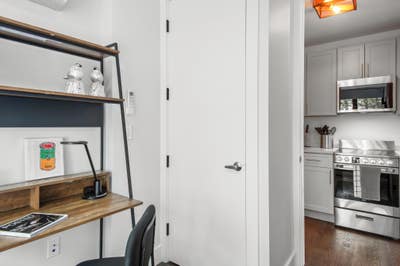 Cozy apartment in the heart of Williamsburg! Main Photo