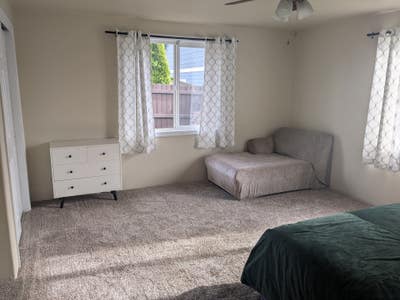 Furnished room  Main Photo