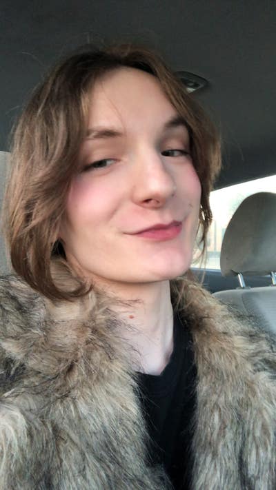 24 year old trans woman seeking room for rent Main Photo