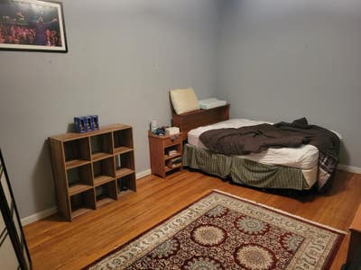 Huge Room with Private Bathroom in Astoria! Main Photo