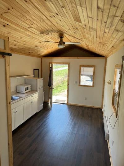 Modern studio cabin 15 minutes to Boone Appstate C Main Photo