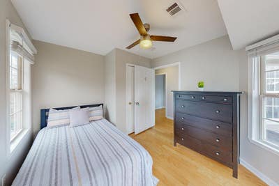  Move  In Ready ATL CoLiving  Safe & Quiet Neighbo Main Photo