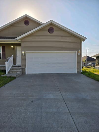 For rent now in good area Main Photo