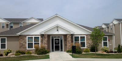 The Villas at Carl Sandburg Roommates Wanted Main Photo