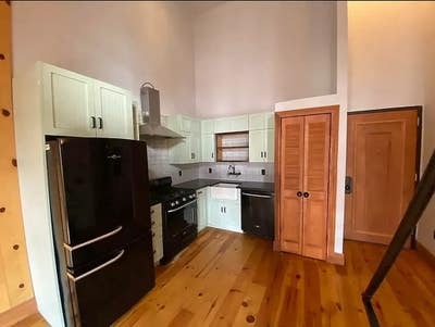 Prime W’Burg // duplex // laundry // rooftop Main Photo