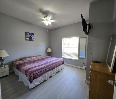 I rent a room in Kissimmee for Women or girls.  Main Photo