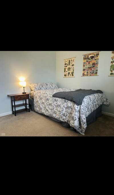 Private 1 Bed/1 Bath/1 spare room.  Main Photo