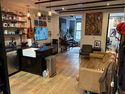 🏡 Room Available – Williamsburg 3BR/2BA – $2,350 Main Photo