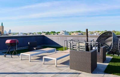 Beautiful apt in convenient location! Main Photo