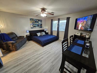 Studio-Style Master Suite in Home w/Pool Main Photo