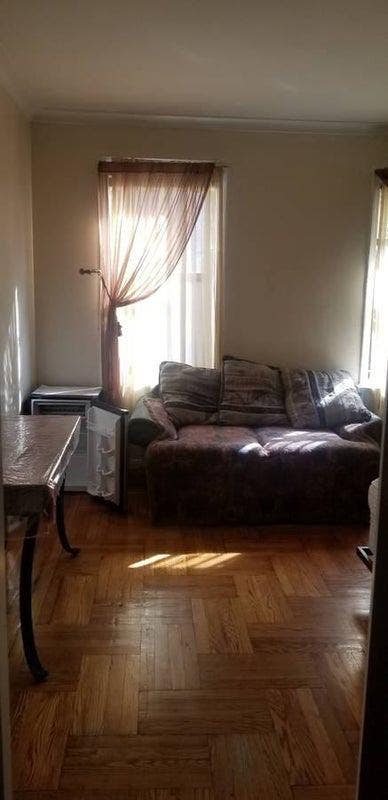 Room in Queens for Rent Main Photo