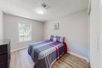 NewlyRenovated & Spacious Decatur House (3800 sqft Main Photo