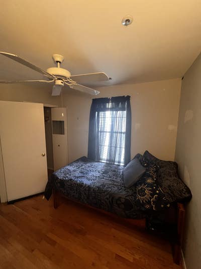 Room for rent in Townhouse Main Photo