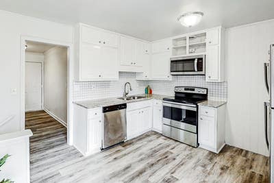 Modern Decatur Home | Clean, Quiet & Respectful Pa Main Photo