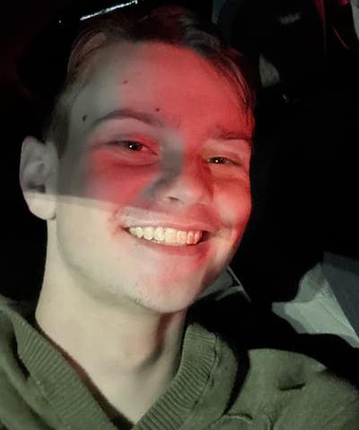 Professional Male seeks a small or large room Main Photo