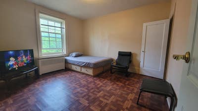 Room for rent in Jackson Heights NY Main Photo