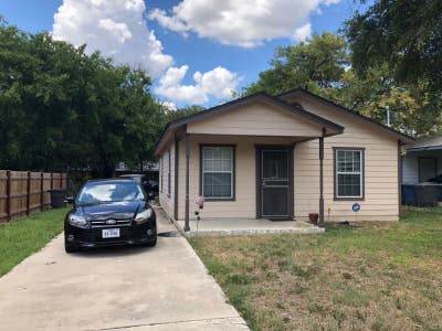 Beautiful HomeLarge YardFenced Main Photo