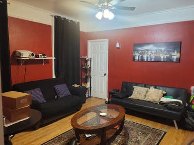 Room for rent ASTORIA $1200 All included Main Photo