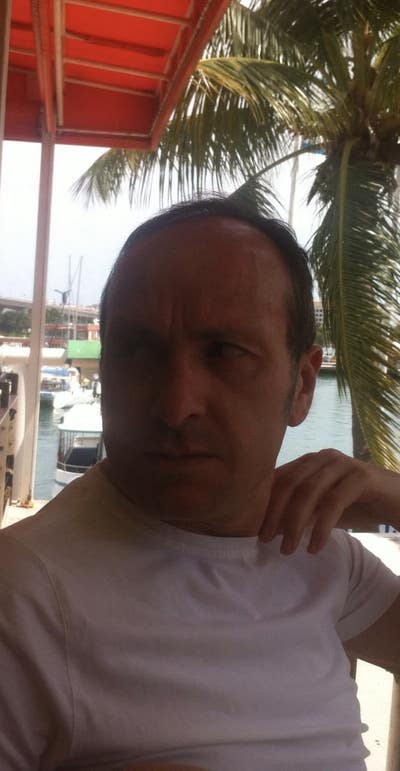 Subject: A Little About Me – Passion for Travel an Main Photo