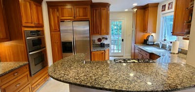 Furnished Room in beautiful Newton home Main Photo