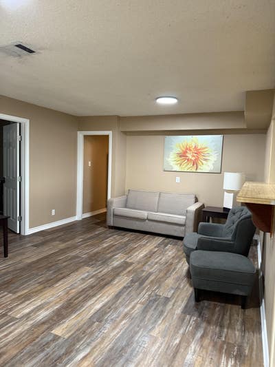 Furnished room for rent in a comfy & spacious San  Main Photo