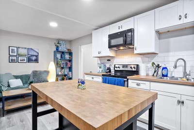   Beautiful and Spacious Ranch Style Home, with bi Main Photo