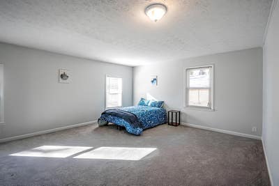  Bright & Comfy Riverdale Home | Furnished, Spacio Main Photo