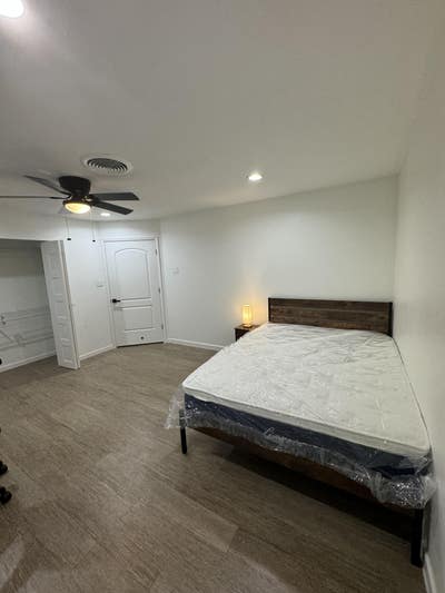 Newlyrenovated & homey Fort Worth House with Dinin Main Photo