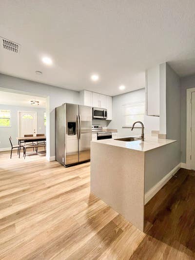 UCF East Orlando House, Modern, All Utilities Incl Main Photo