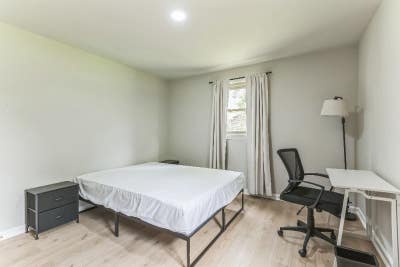 R5 Private Room in Newly Renovated House Share Main Photo