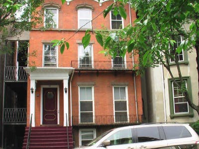 Wooster Square apartmentincludes electricity!!! Main Photo