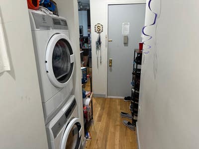 Room available Main Photo