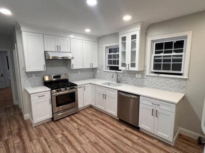 1 or 2 BR(s) in shared _bed unit with easy commute Main Photo