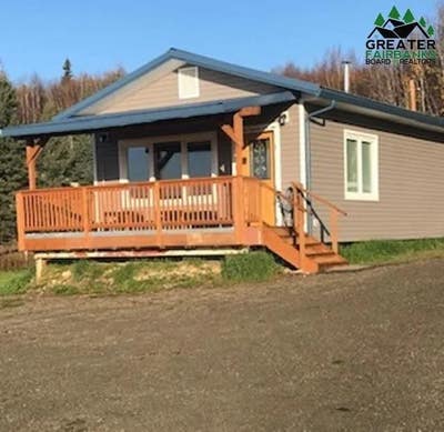 Beautiful Cabin on Over An Acre Main Photo