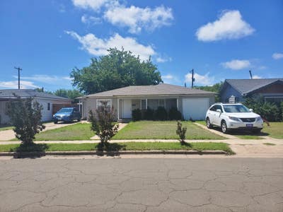 Looking for roommate(s) to replace one leaving Main Photo