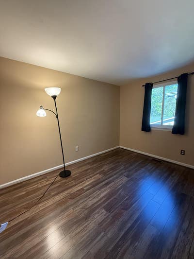 2 Rms for rent in beautiful Condo Main Photo
