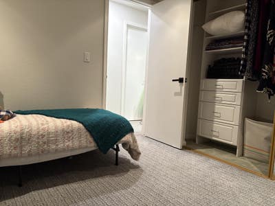 Peaceful, LGBTQ+ Inclusive Home – 1 or 2 Rooms Main Photo