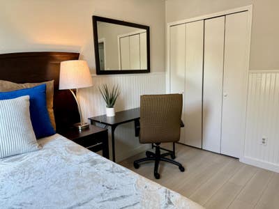 Comfort & Peace in a Spacious SingleFamily Home ne Main Photo