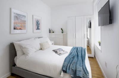 Beautiful Apartment close to Central Park Main Photo