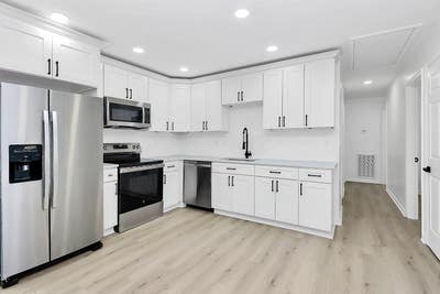 Newlyrenovated & modern Charlotte House with Dinin Main Photo