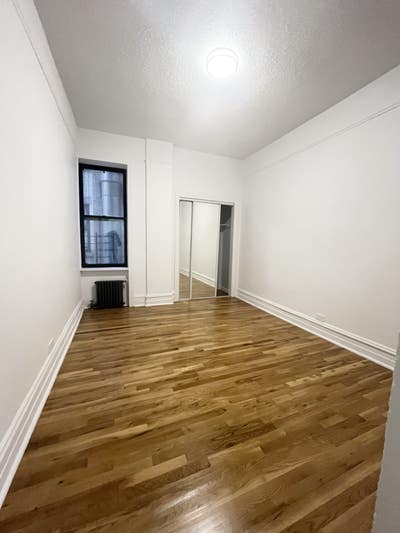 550 W 157 Spacious Rooms Right Next to 1 Train Main Photo