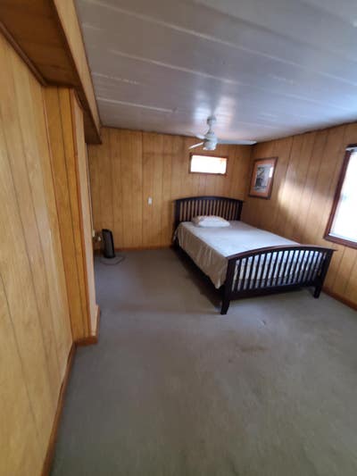 Available rooms in a decent area  Main Photo