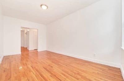 Private Room - 2 bedroom 1 bath Main Photo