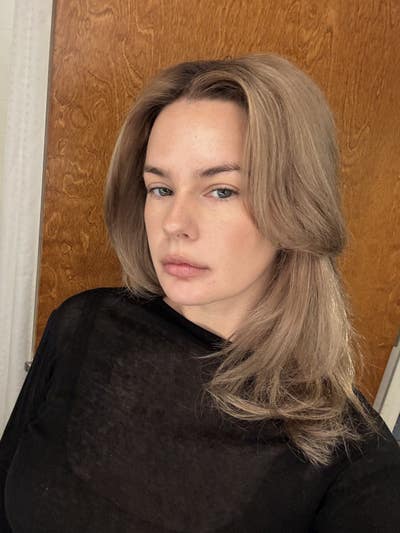 32 year old Female seeks room in 2 Bedroom only -  Main Photo