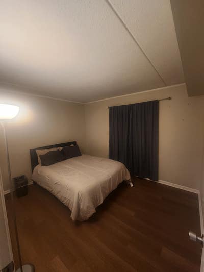 1 room for rent with own private bathroom  Main Photo