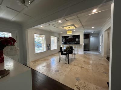 Comfort Meets Convenience in This Modern Atlanta P Main Photo