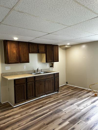 Charming Updated _Bedroom Apartment in Peaceful Va Main Photo